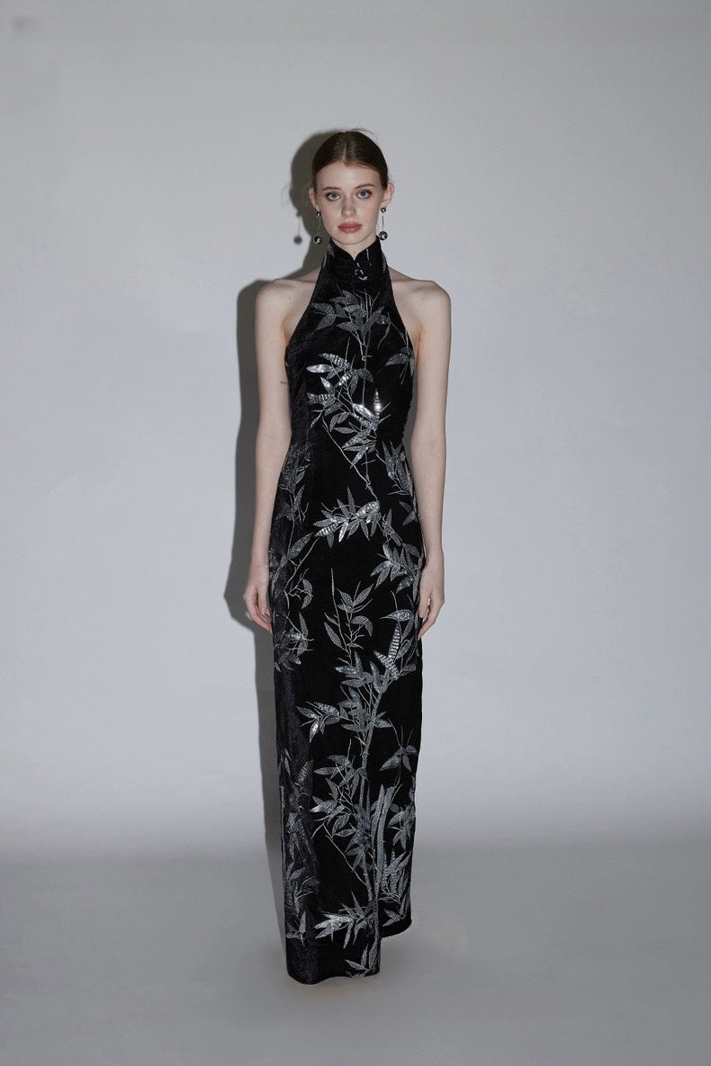 New Chinese Style Backless Qipao Gown with Positioned Bamboo Leaf Beading and Embroidery