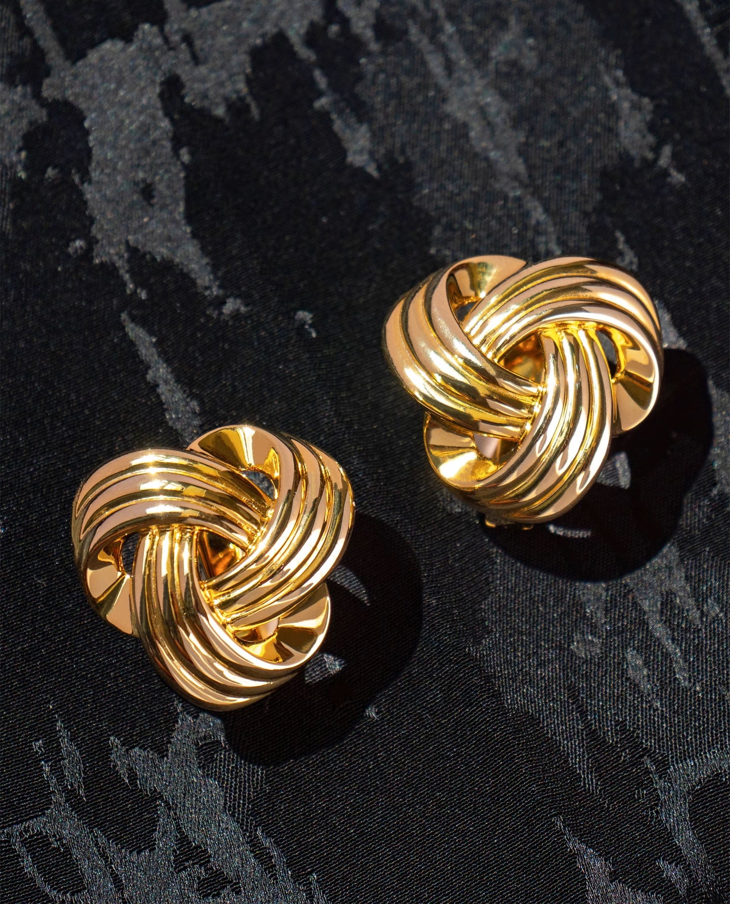 Golden Intertwined Earrings
