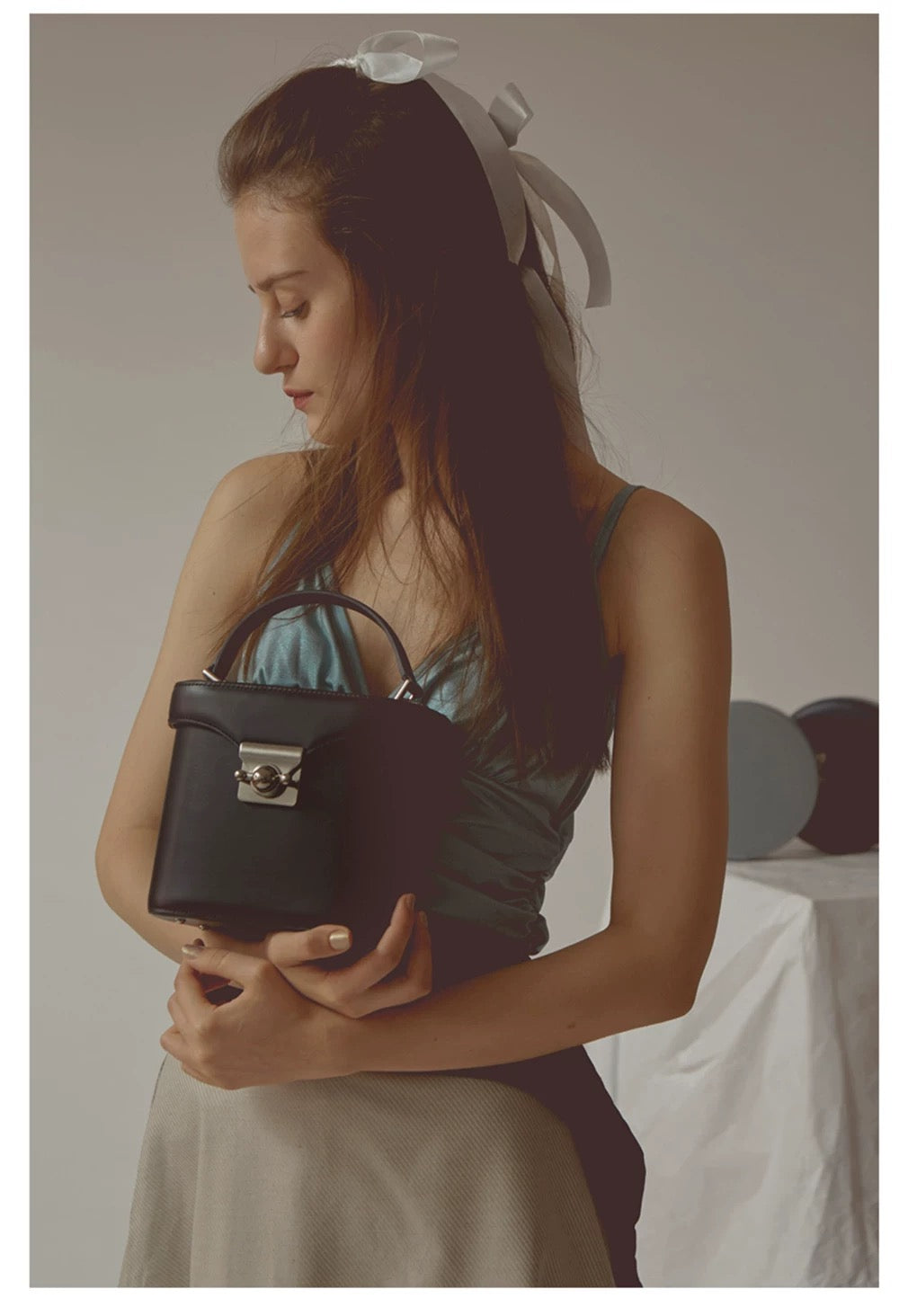 Planet Lock Bucket Bag