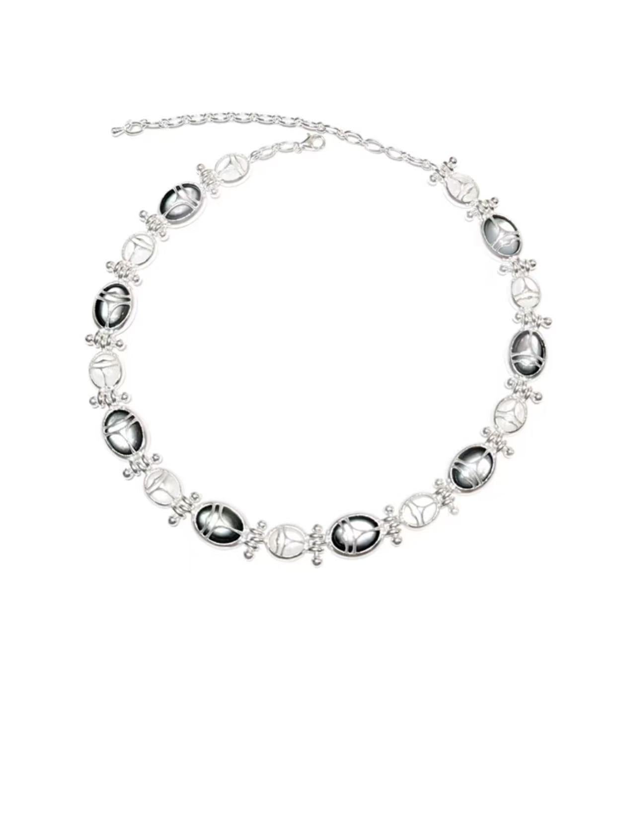 Black and White Pearl Necklace