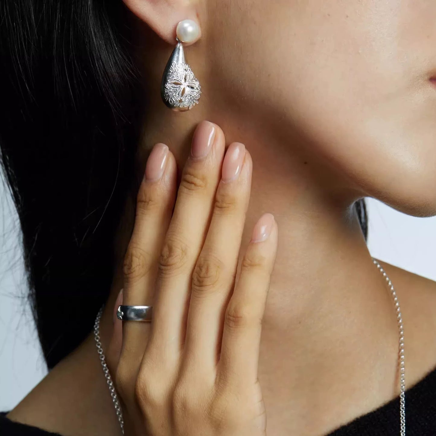 Jade Pearl Relief Teardrop Earrings