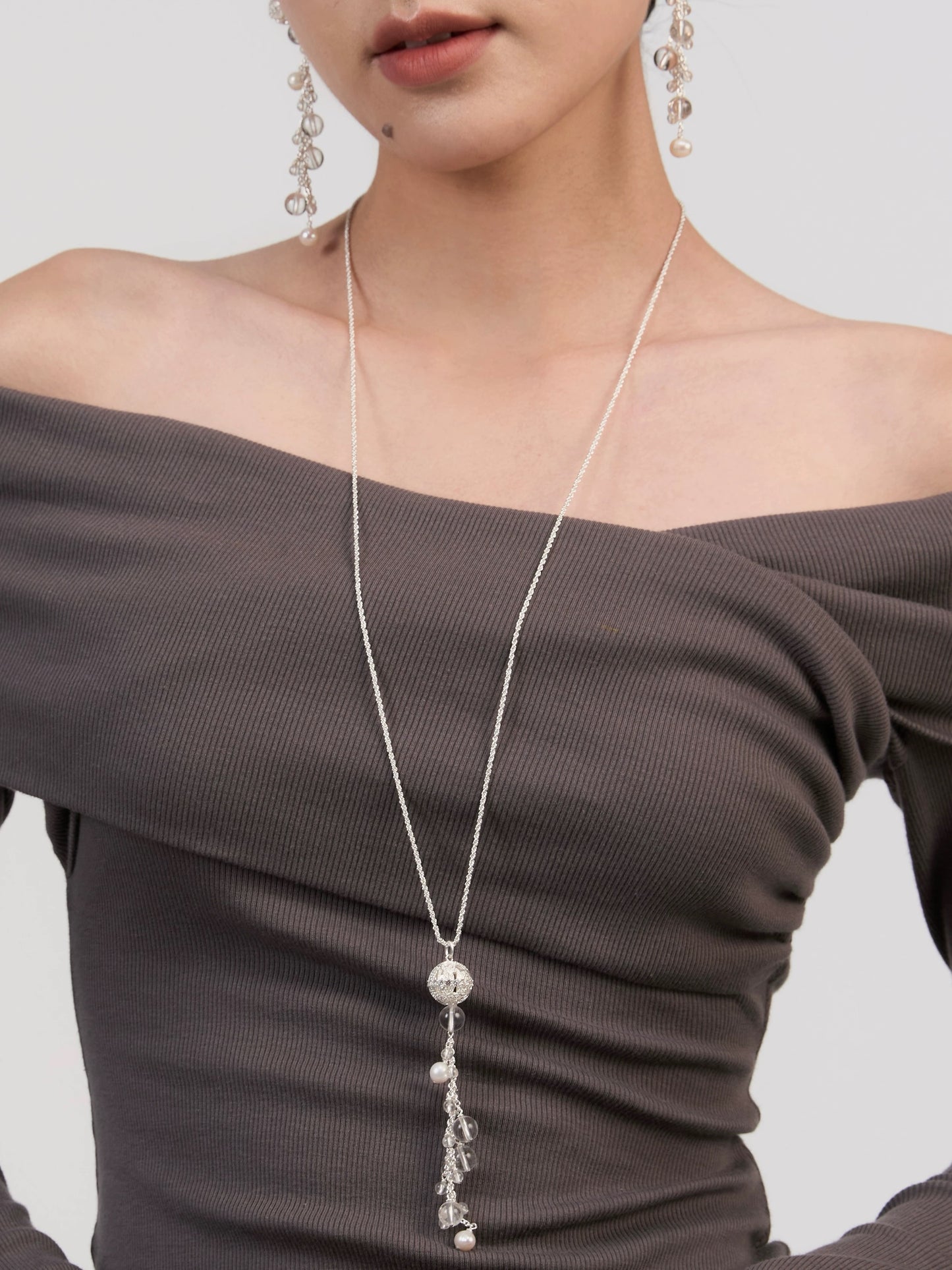 Moonlit Vines Gleaming Long Necklace