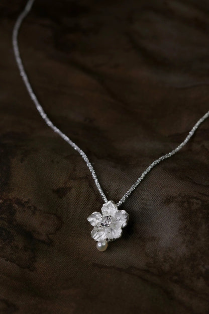 Moonlit Floral Chain