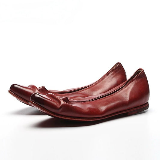 Handmade Flat Shoes in Vegetable-Dyed Cowhide with Color-Wiping Finish