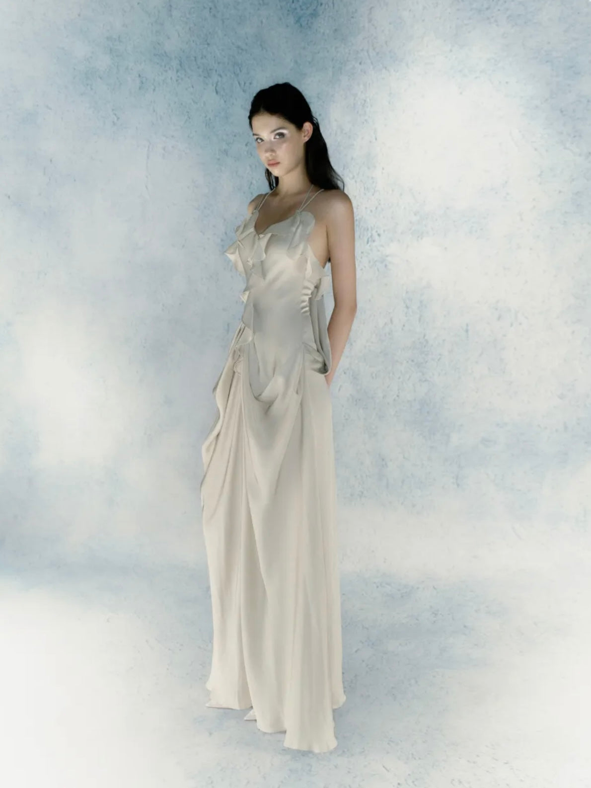 Streamer ruffled long skirt