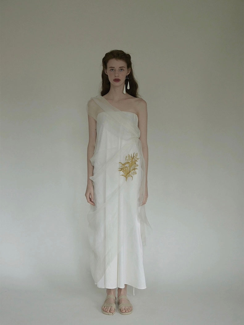 Standing silk organza hand-pinched pleated lily of the valley embroidered light wedding dress