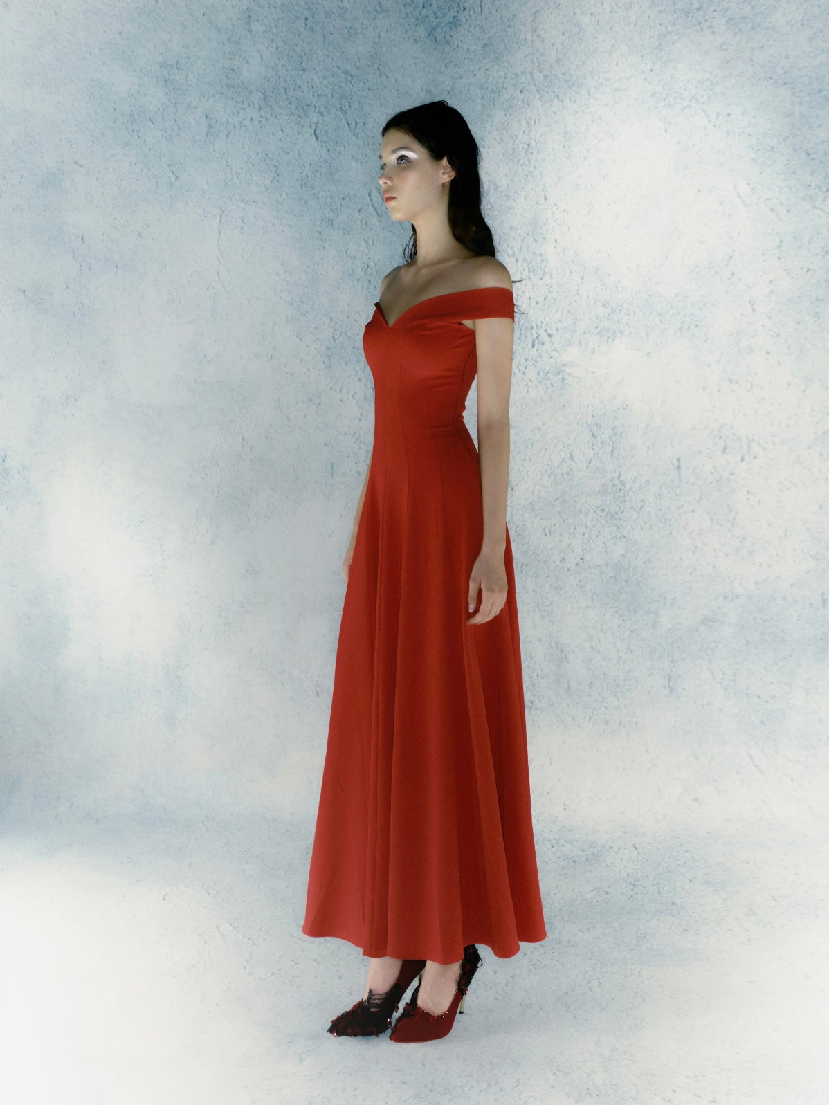 Shoulder strap waist dress