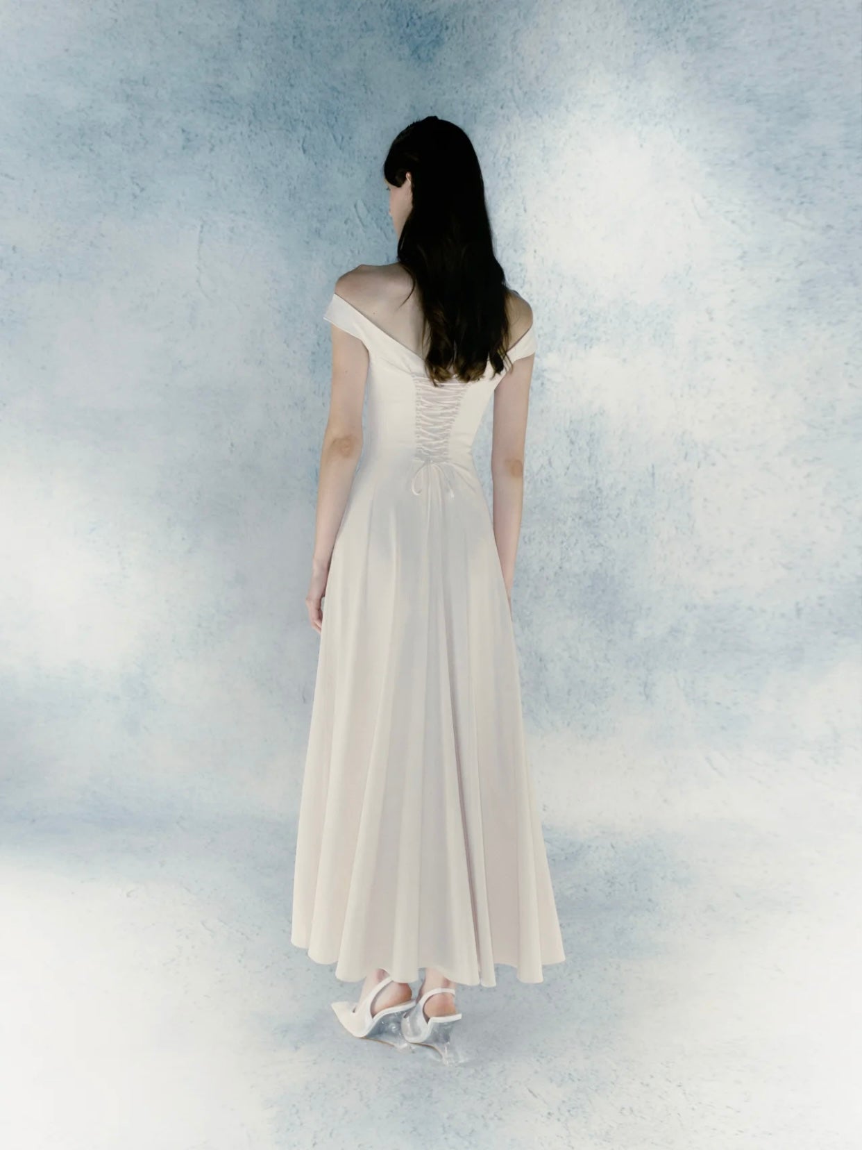 Shoulder strap waist dress