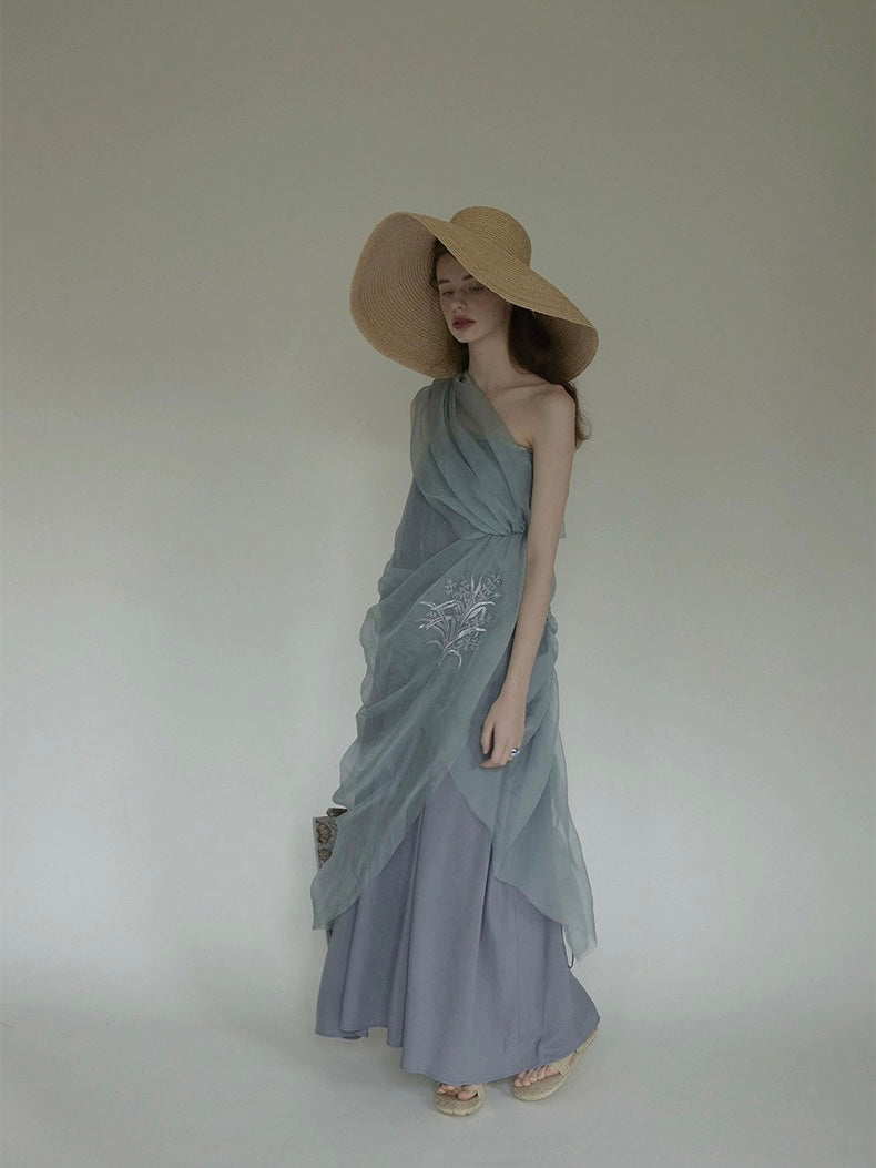 Standing silk organza hand-pinched pleated lily of the valley embroidered light wedding dress