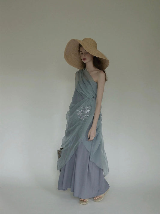 Standing silk organza hand-pinched pleated lily of the valley embroidered light wedding dress