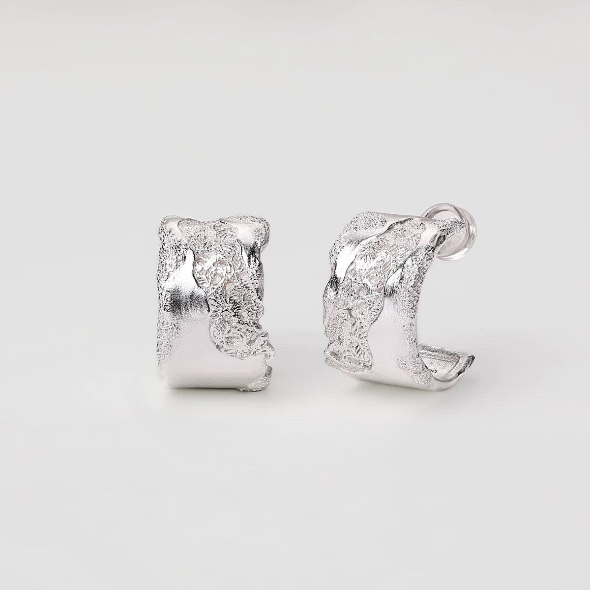 Metal Lace Small Hoop Earrings