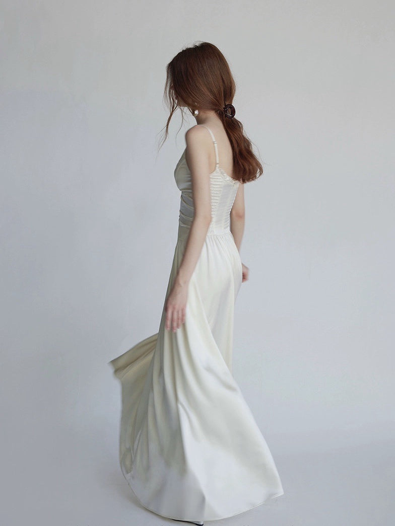 Satin dress with strength and elegance