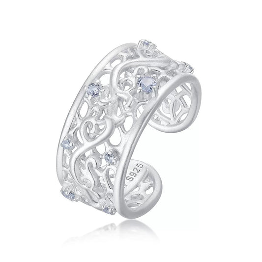 Manman embossed lace ring