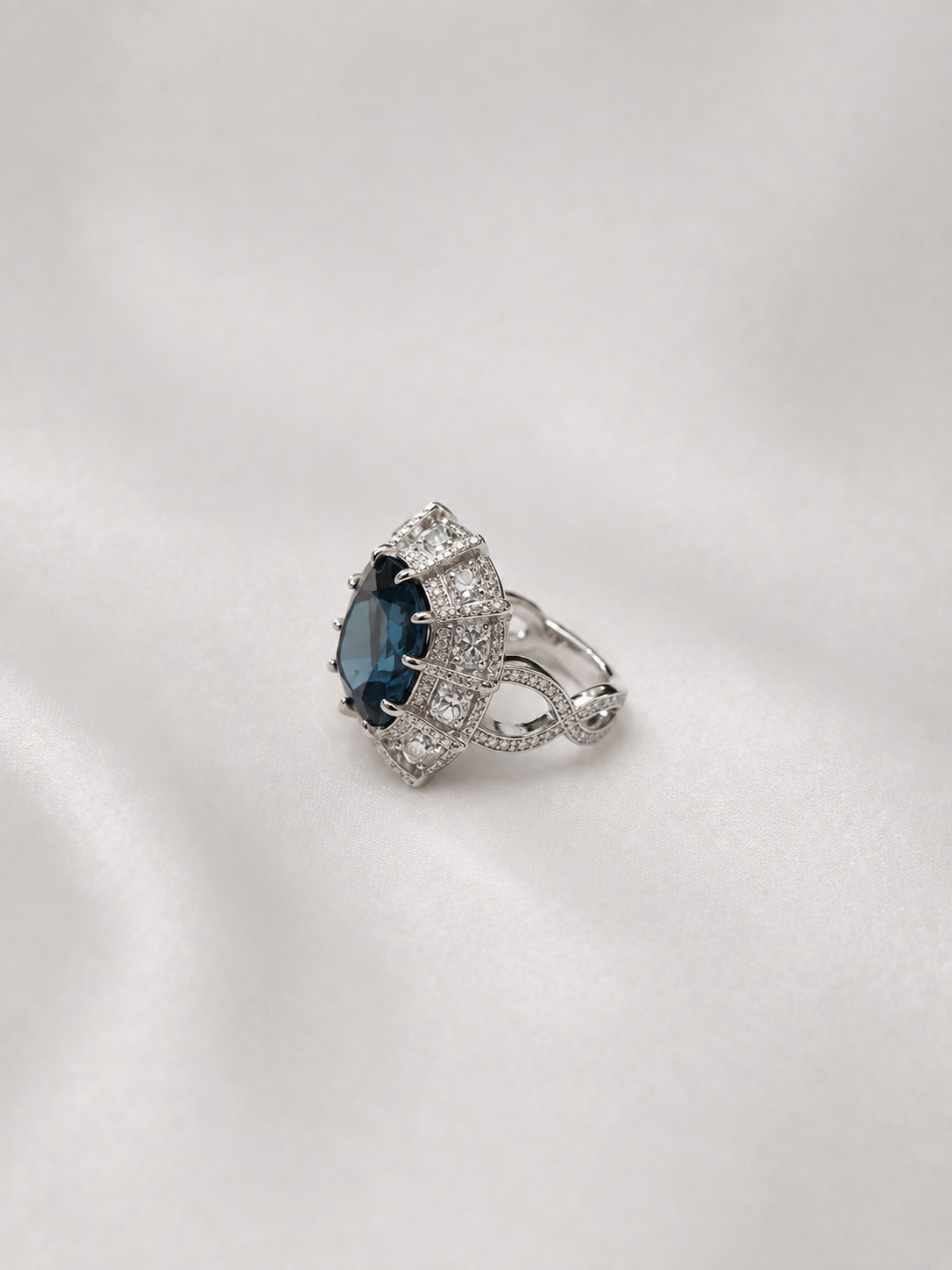 Cushion Cut London Blue Topaz Halo S925 Sterling Silver Ring